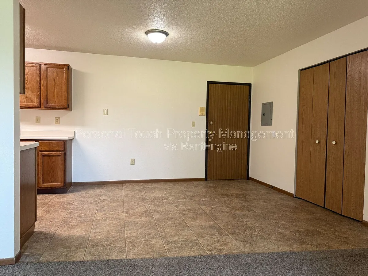 Building Photo - 3302 12th St S #103