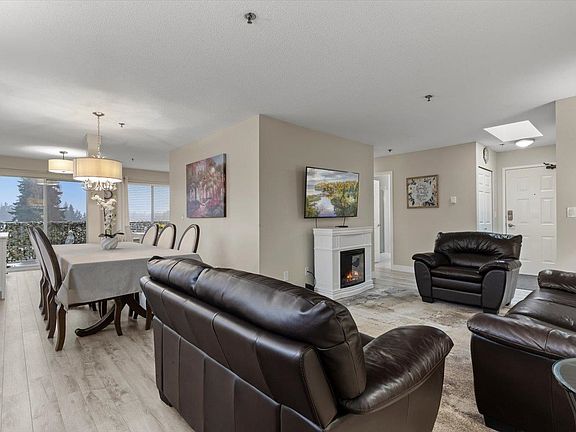 2nd image of 33535 King Rd #307