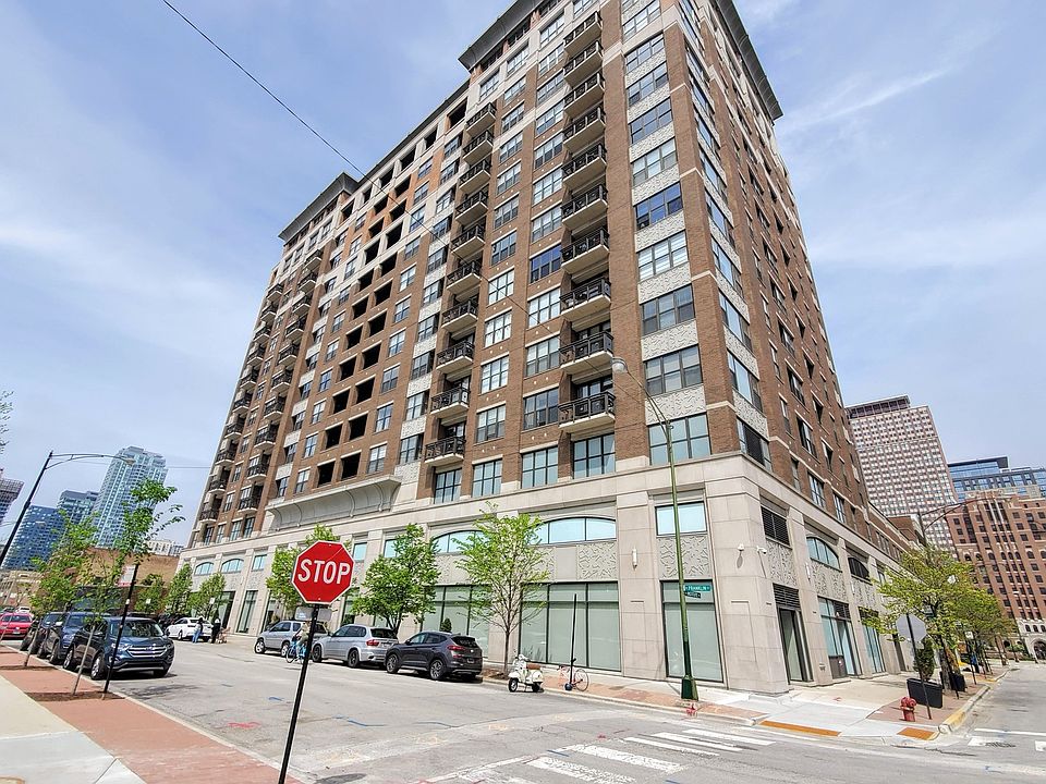 1st image of 849 N Franklin St Unit 1417
