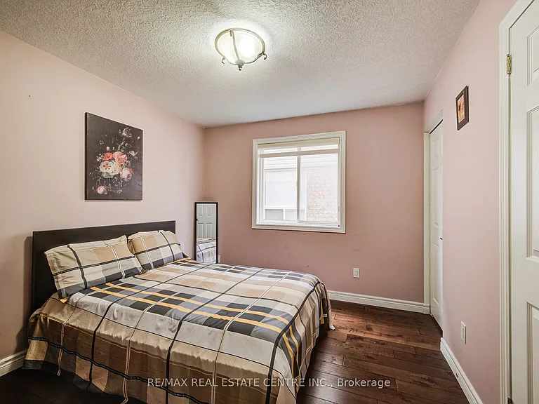 16 Paulstown Cres — Photo 11