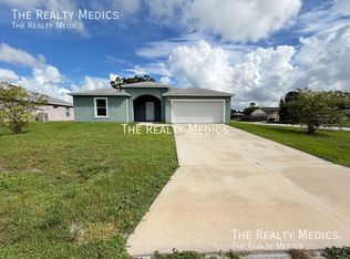 1297 Stone St NW, Palm Bay, FL 32907