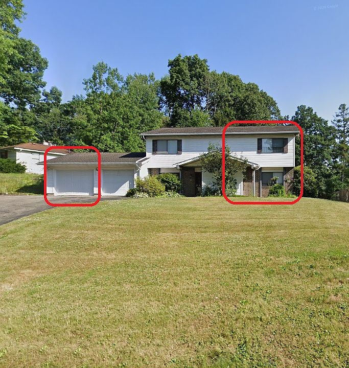 RIGHT UNIT AND DETACHED GARAGE