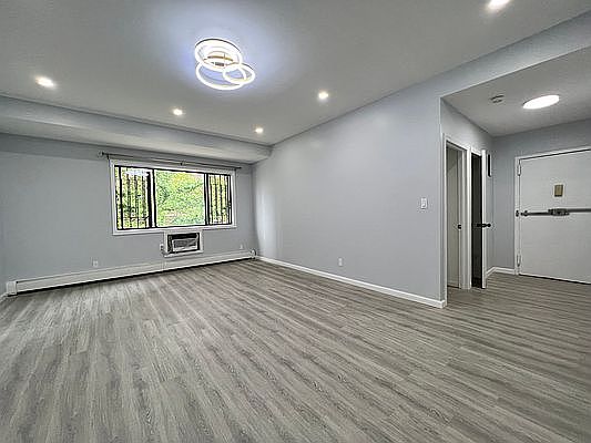 4th image of 293 Cherry St APT C3