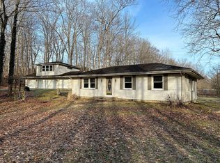 6066 Hudnell Rd, Athens, OH 45701