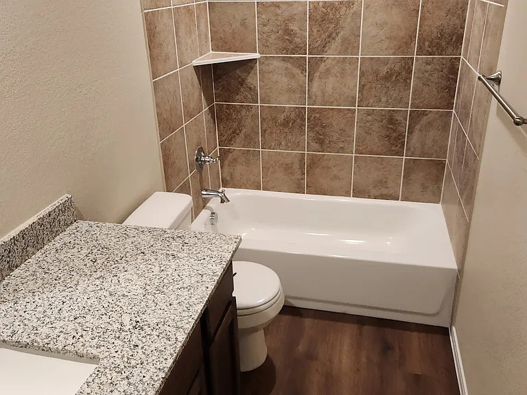 605 Stringer St #A — Photo 11