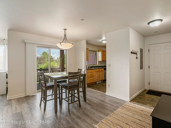 2nd image of 7552 Mountain Laurel Dr APT E-9
