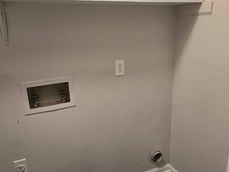 2321 Taylor St — Photo 9