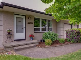 18402 SE Caruthers St, Portland, OR 97233