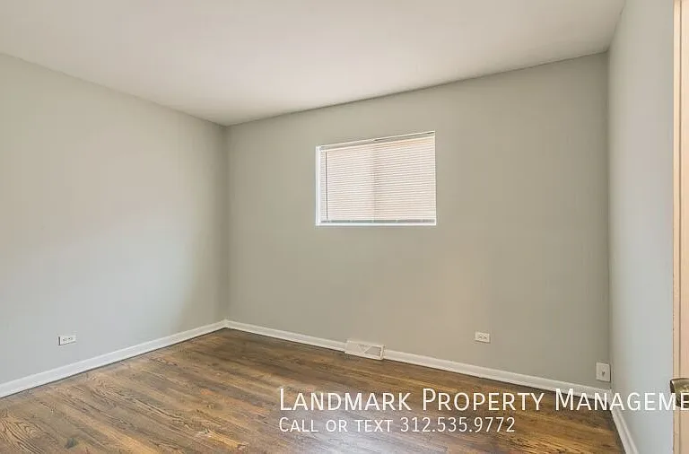 440 W Division St — Photo 12