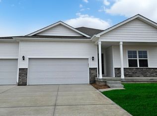 1012 Chayse St SW, Bondurant, IA 50035