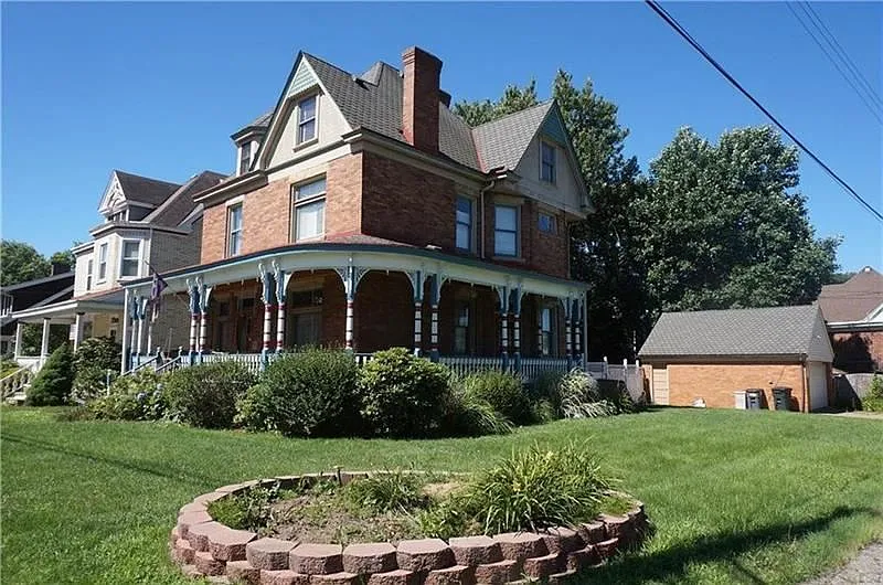 47 Oregon Ave photo 1