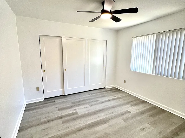 2240 W Dunlop St — Photo 1