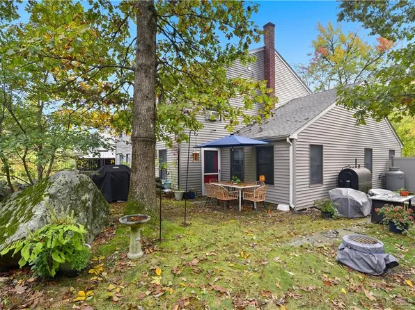 153 Fish Rd Unit 4, Tiverton, RI 02878