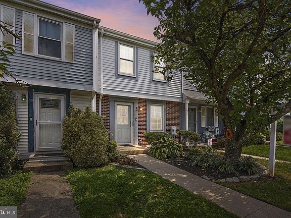 2nd image of 3 Stillwood Cir