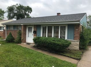 17123 Burnham Ave, Lansing, IL 60438