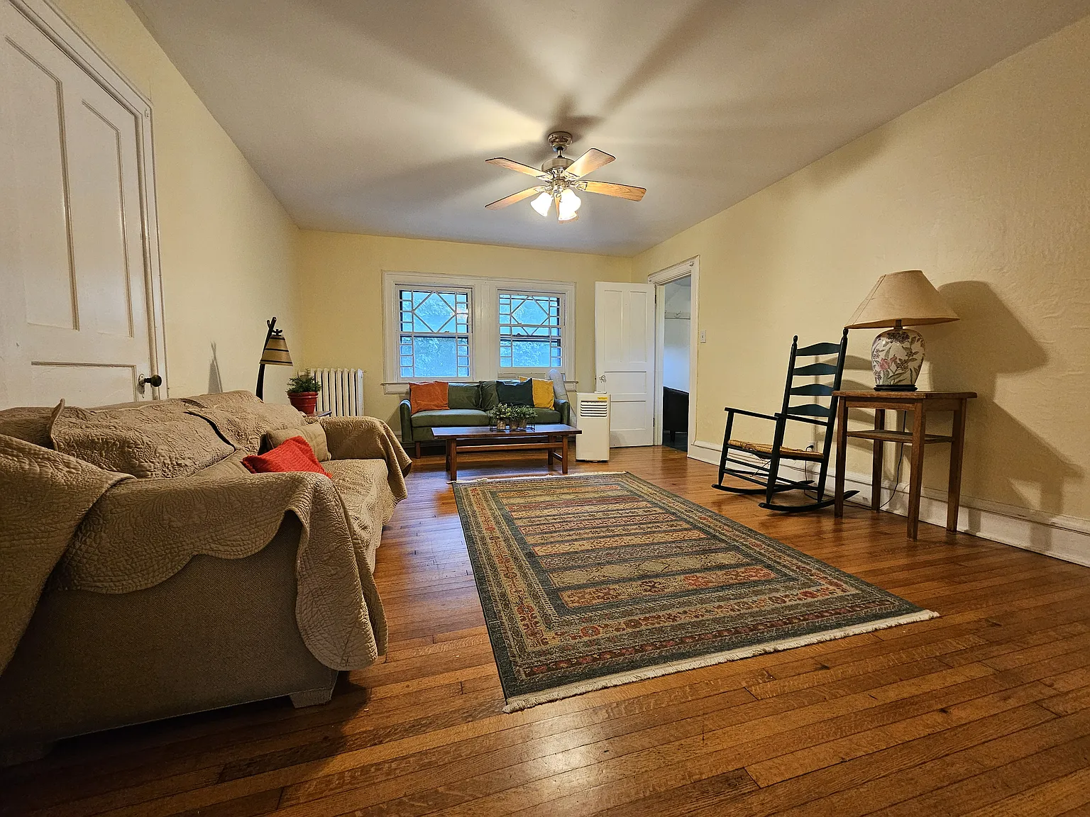 2 bed, 1.0 bath, $2,795 — Photo 3