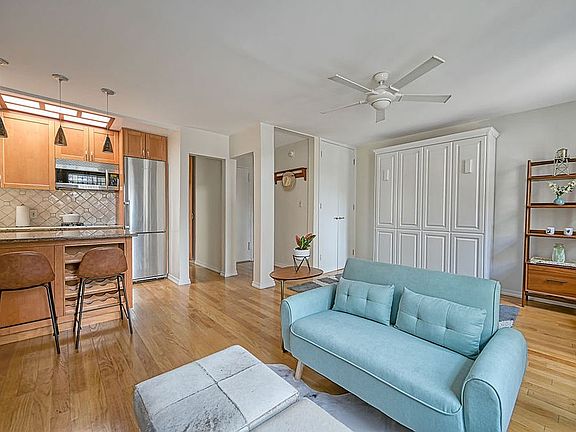 2nd image of 312 W 105th St APT 5R