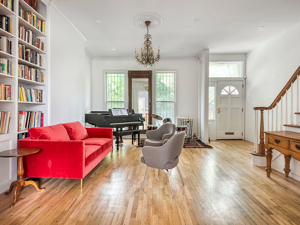 1st image of 379 Bergen St