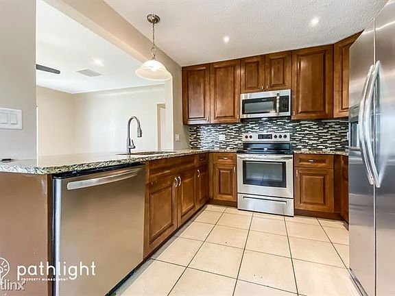 3rd image of 1546 56th Ave N