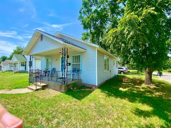 3102 S Pearl Avenue, Joplin, MO 64804