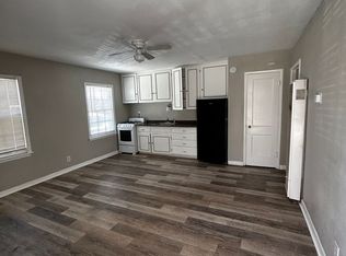 3205 35th St APT B, Lubbock, TX 79413