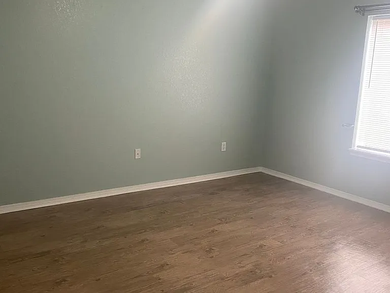 3040 Mandalay Grv #5 — Photo 12