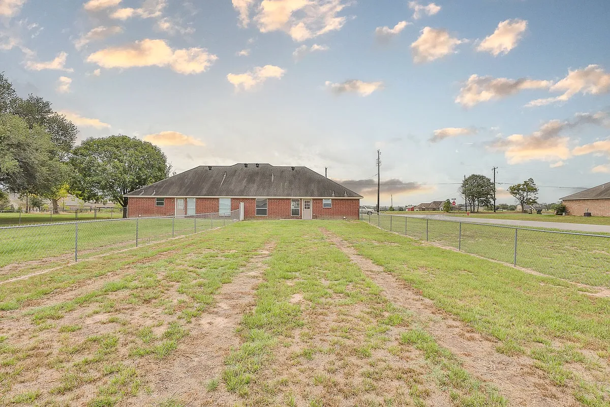 Building Photo - 12444 County Road 499