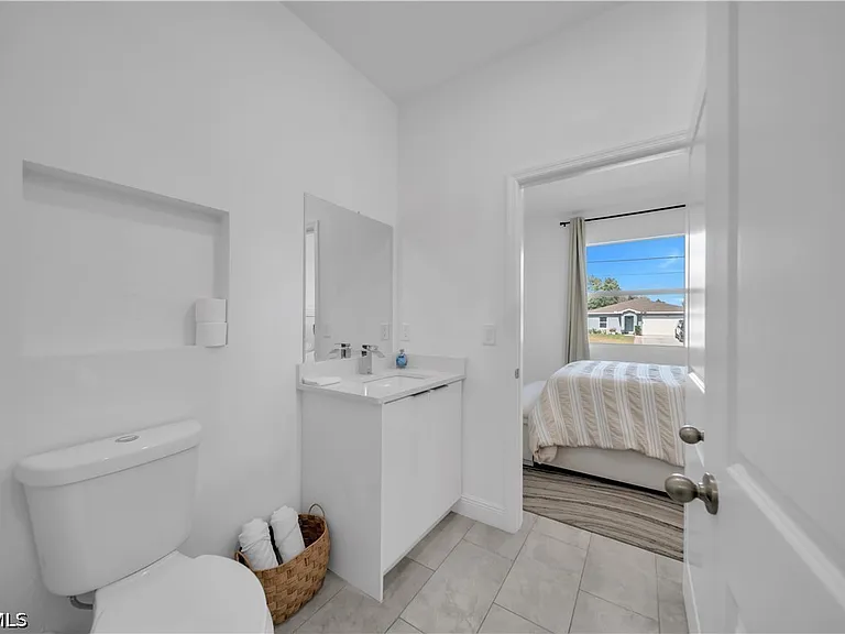 6007 Kumquat Cir — Photo 16