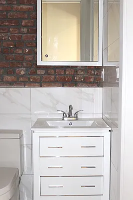 Rented by EBD Management | media 41