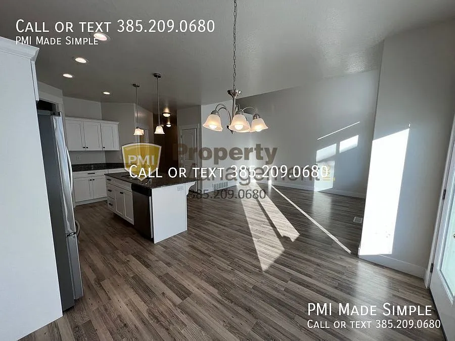 Gorgeous & Spacious Vineyard Townhome Coming Soon! — Photo 3