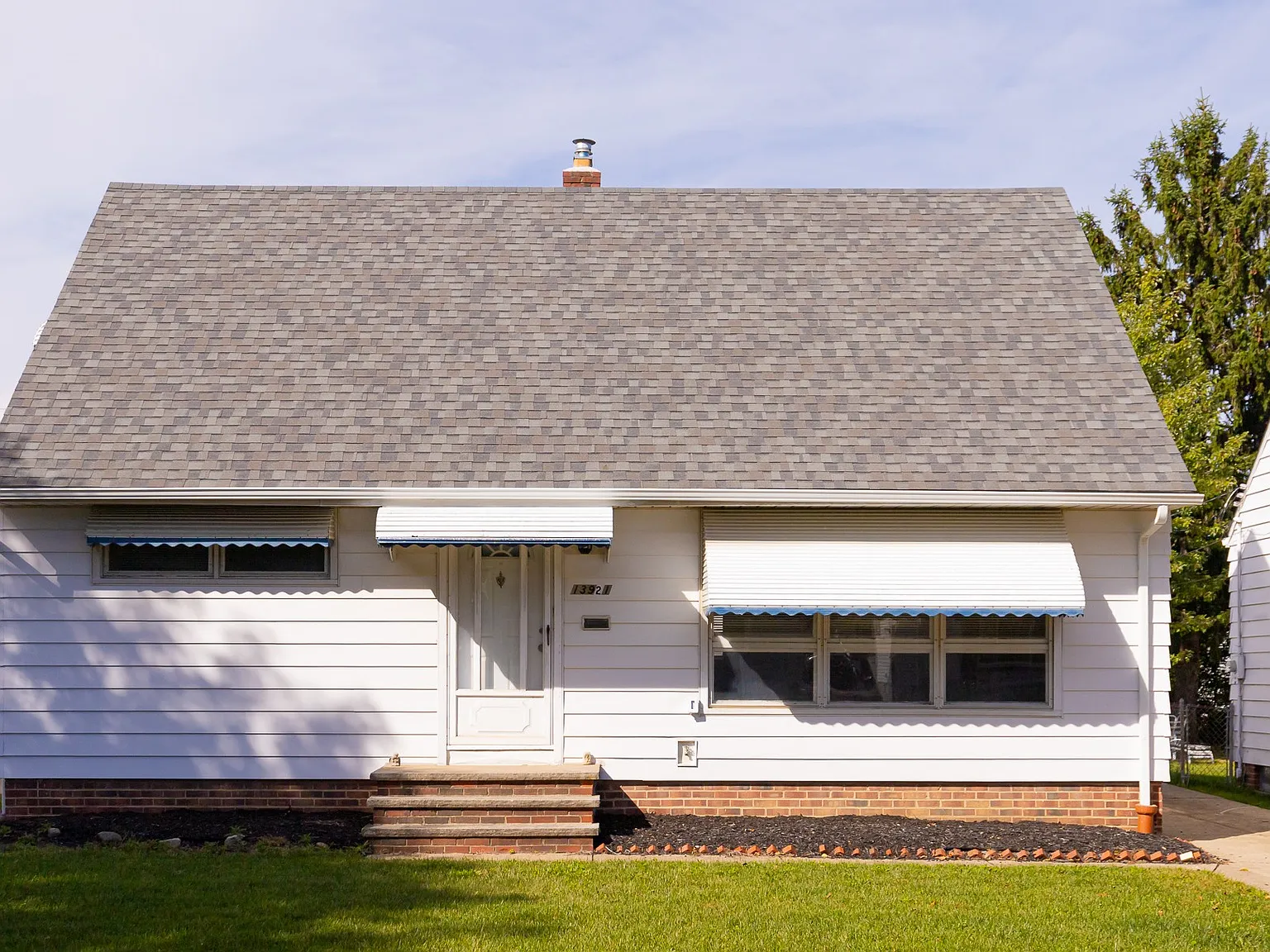 13921 Oakview Blvd. Garfield Heights 44125 — Photo 1