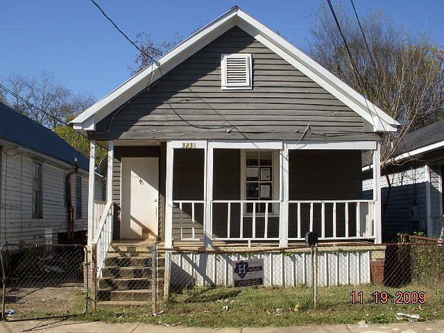2nd image of 3231 6th Ave