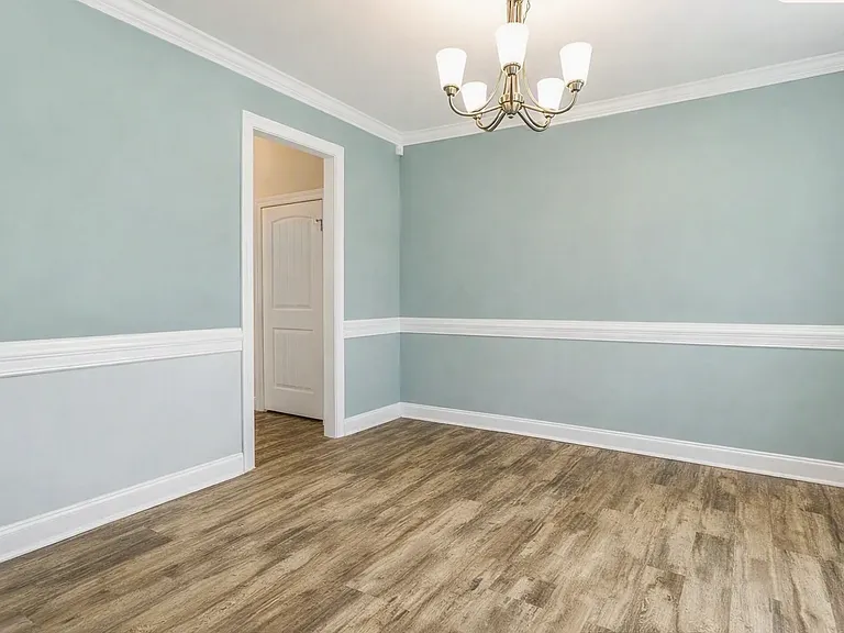 104 Edmer Ln — Photo 3