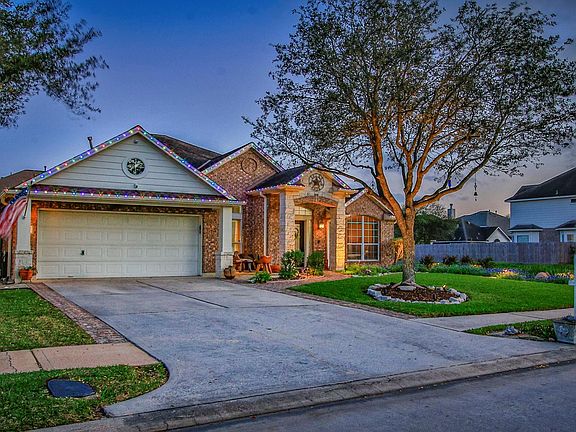 2nd image of 8227 Palmetta Spring Dr