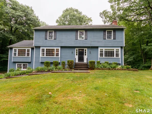 41 Fieldcrest Drive, Ridgefield, CT 06877