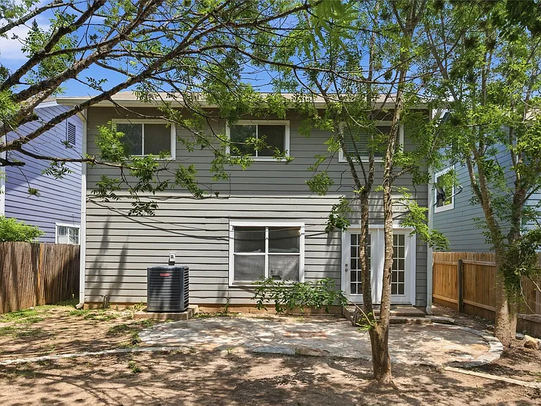 10316 Garbacz Dr — Photo 26