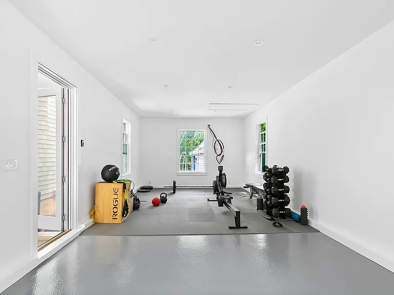 62 Osborne Ln — Photo 24