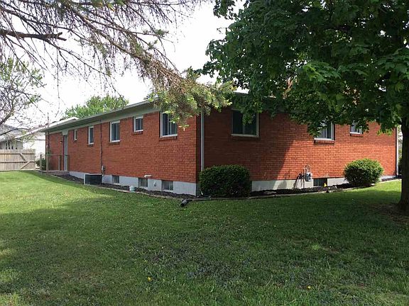 3rd image of 125 Holden Dr