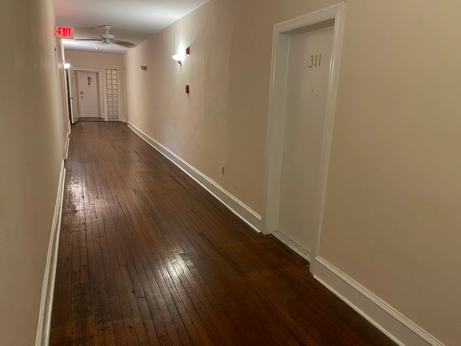 2 bed, 710 sqft, $2,700 — Photo 3
