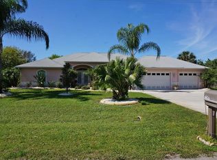 250 Sunset Rd, Rotonda West, FL 33947
