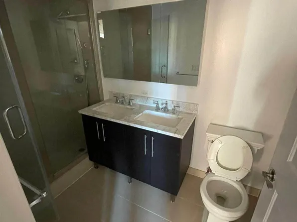 67-12 Yellowstone Boulevard image 3 of 4