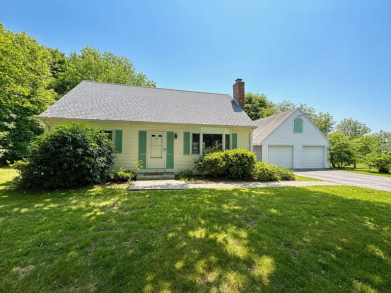 5 Barton Ln — Photo 1
