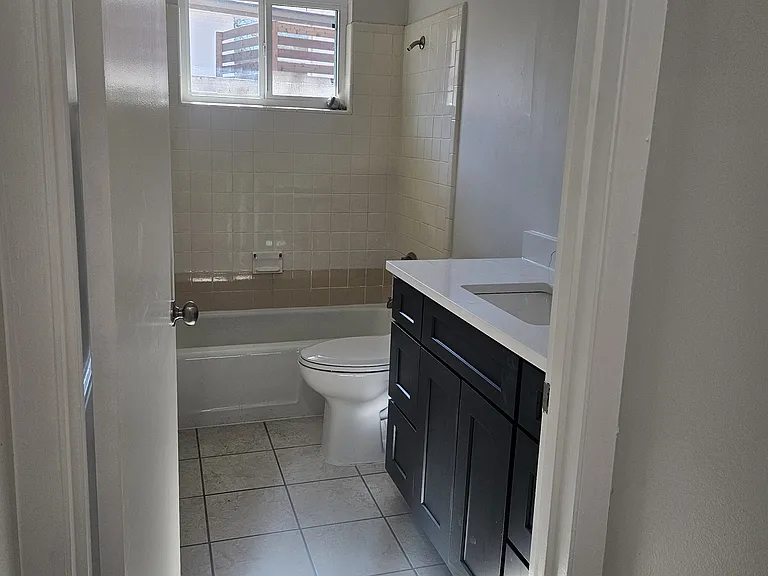 3402 Laguna Dr — Photo 20