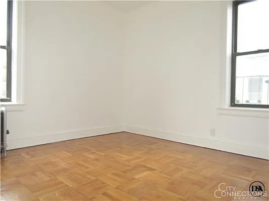 Rented by City Connections Realty | media 10