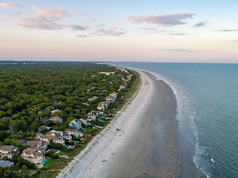 Emerson Isles is just minutes away from Hilton Head!