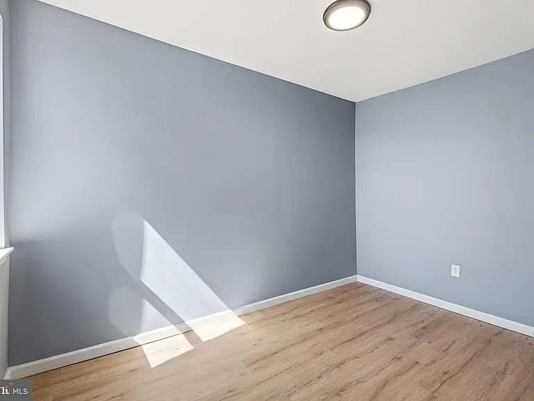 2224 E Clearfield St — Photo 24