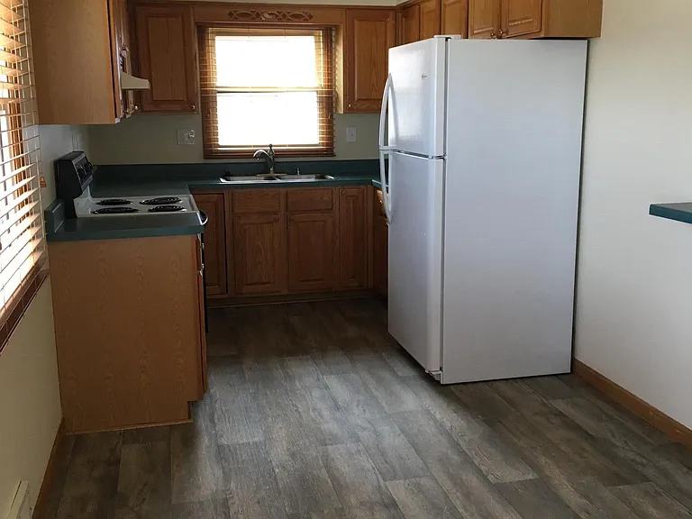 6457 W Kinnickinnic River Pkwy — Photo 3