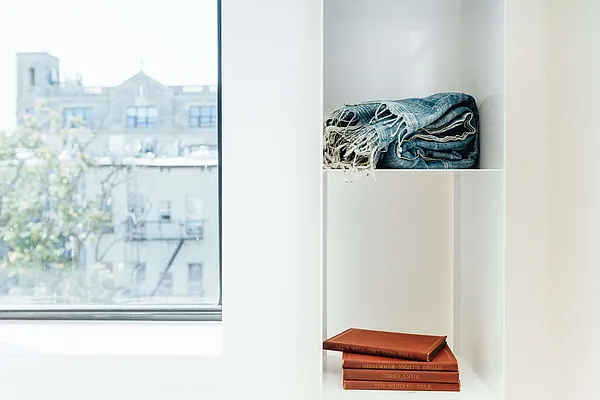 Rented by Nooklyn NYC LLC | media 46