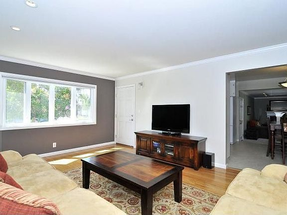 3rd image of 1883 Villarita Dr