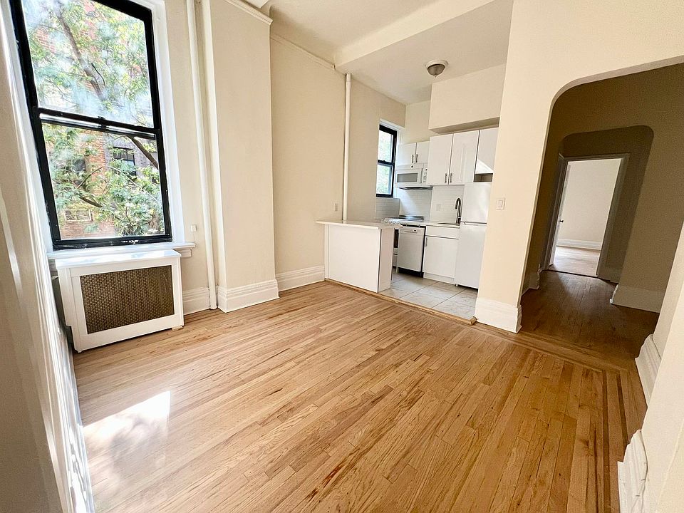1st image of 210 W 16th St #44G